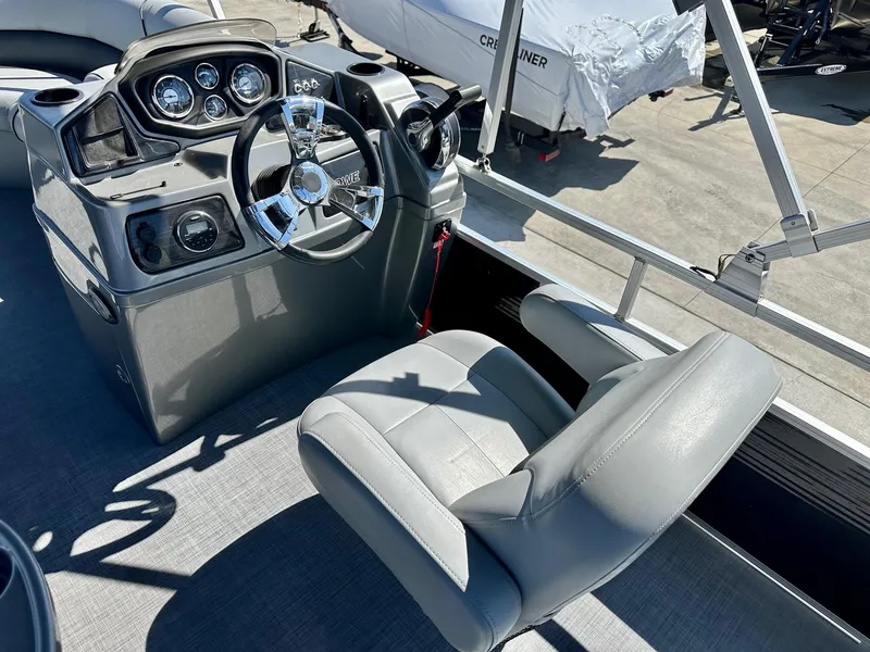 Slide: The Image of Lowe SS210 w/ 115HP Mercury Pro XS! 2019 - 12