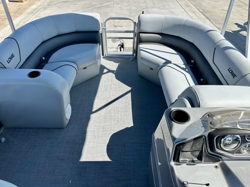 Slide: The Image of Lowe SS210 w/ 115HP Mercury Pro XS! 2019 - 15