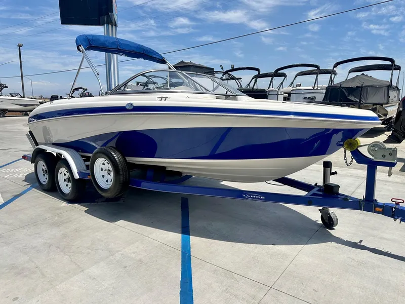 Slide: The Image of Tracker Tahoe Q7 SSi 2011 - 10