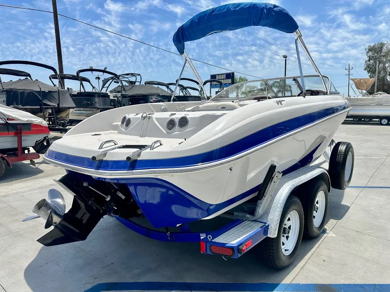 Slide: The Image of Tracker Tahoe Q7 SSi 2011 - 5