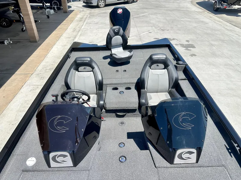 Slide: The Image of Crestliner MX 21 w/ 250HP Pro XS! 2021 - 14