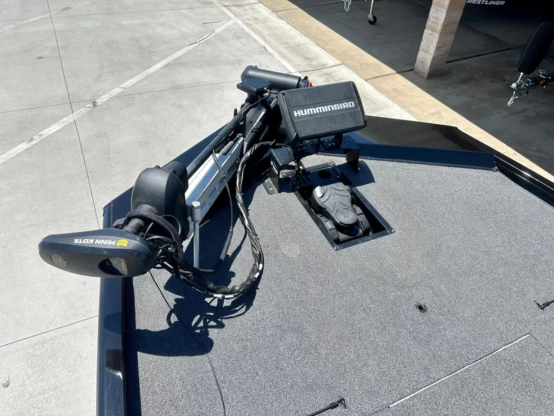 Slide: The Image of Crestliner MX 21 w/ 250HP Pro XS! 2021 - 5