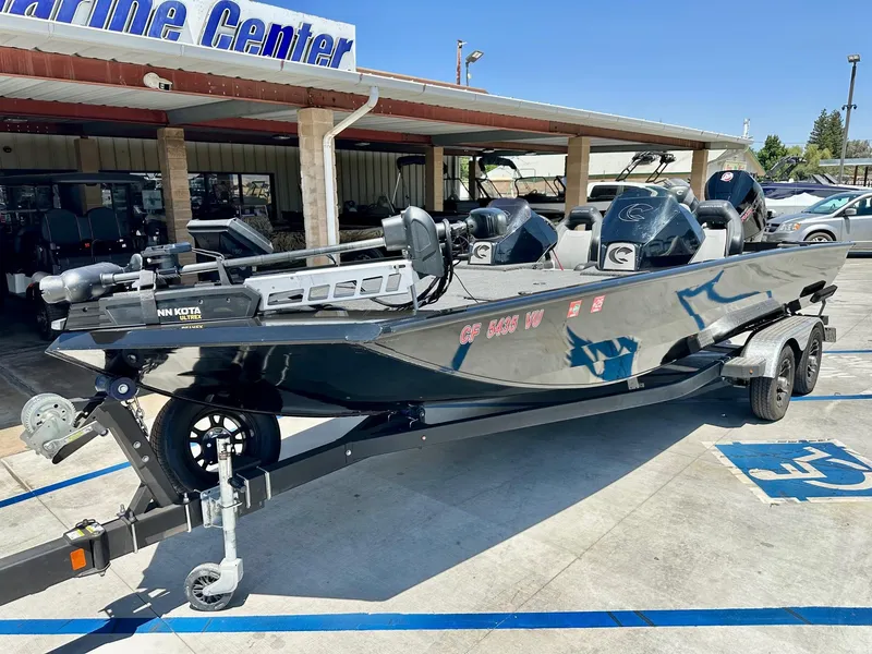 Slide: The Image of Crestliner MX 21 w/ 250HP Pro XS! 2021 - 7