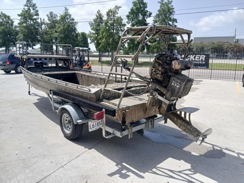 Slide: The Image of Gator Trax 17X54 2014 - 8