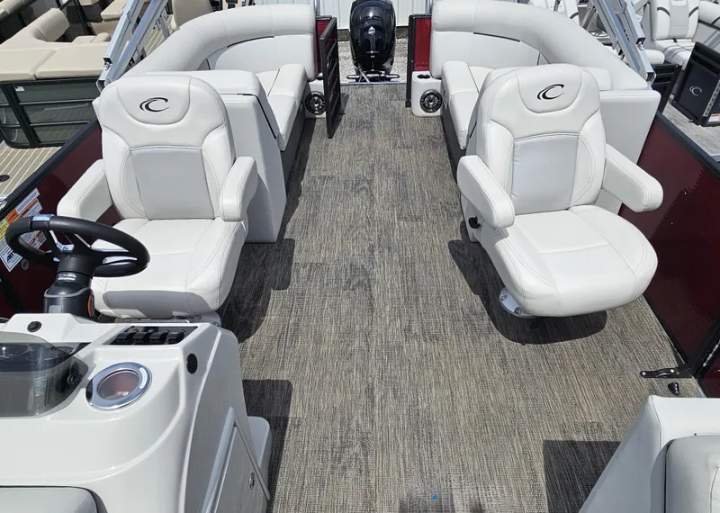 Slide: The Image of Crest Classic LX 220 2022 - 3