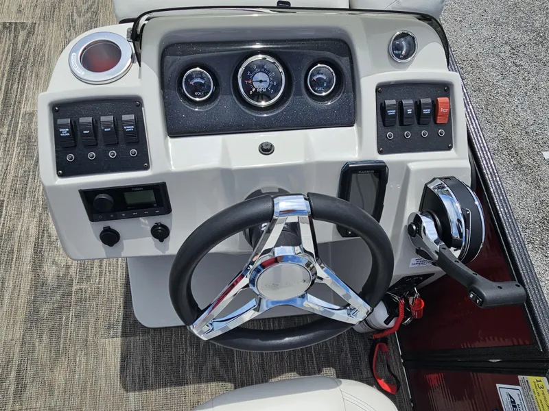 Slide: The Image of Crest Classic LX 220 2022 - 5