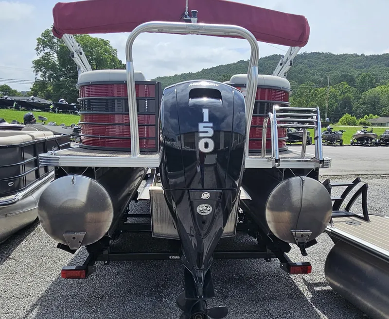 Slide: The Image of Crest Classic LX 220 2022 - 7