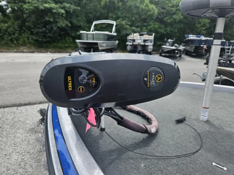 Slide: The Image of Skeeter ZX250 2018 - 14