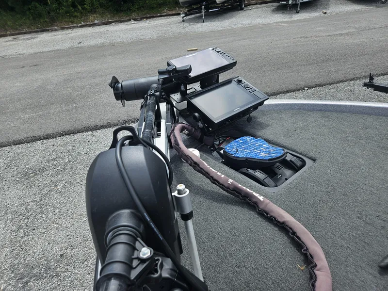 Slide: The Image of Skeeter ZX250 2018 - 3