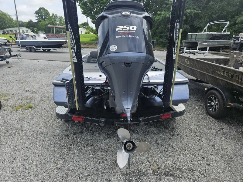 Slide: The Image of Skeeter ZX250 2018 - 8