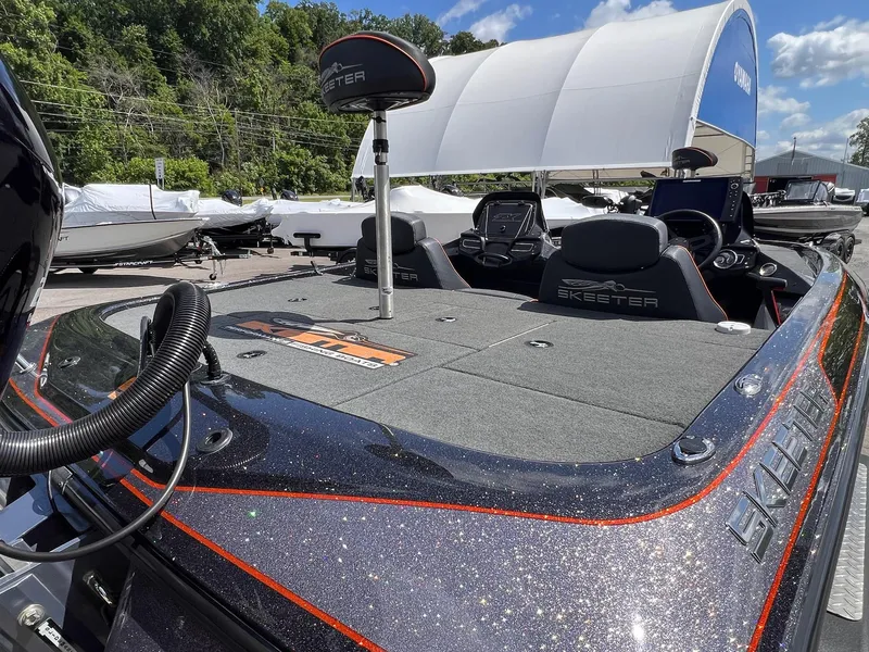 Slide: The Image of Skeeter 225 Zx 2019 - 10