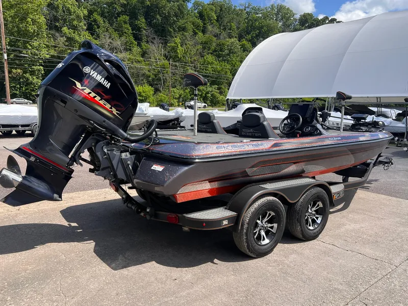 Slide: The Image of Skeeter 225 Zx 2019 - 11