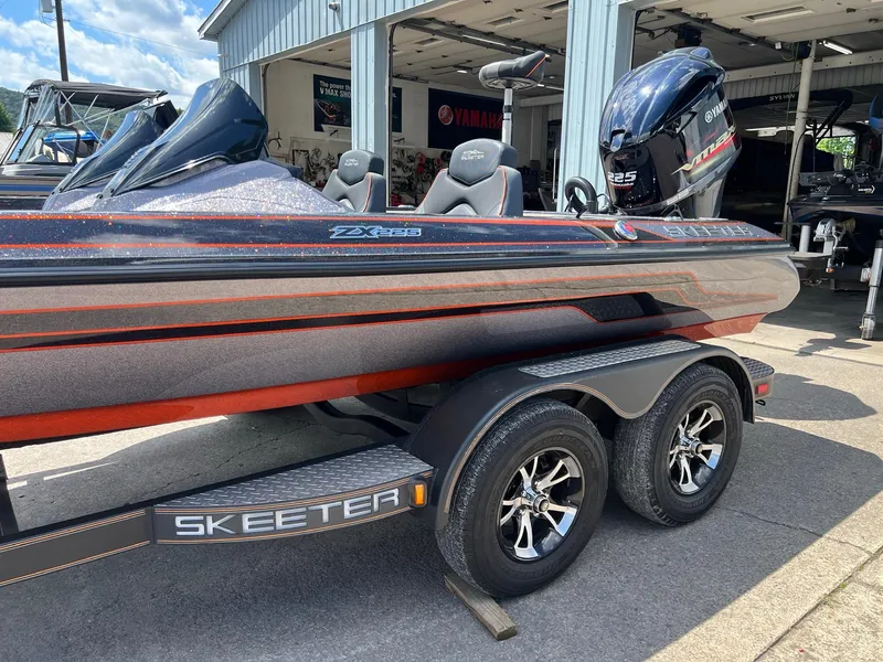 Slide: The Image of Skeeter 225 Zx 2019 - 18