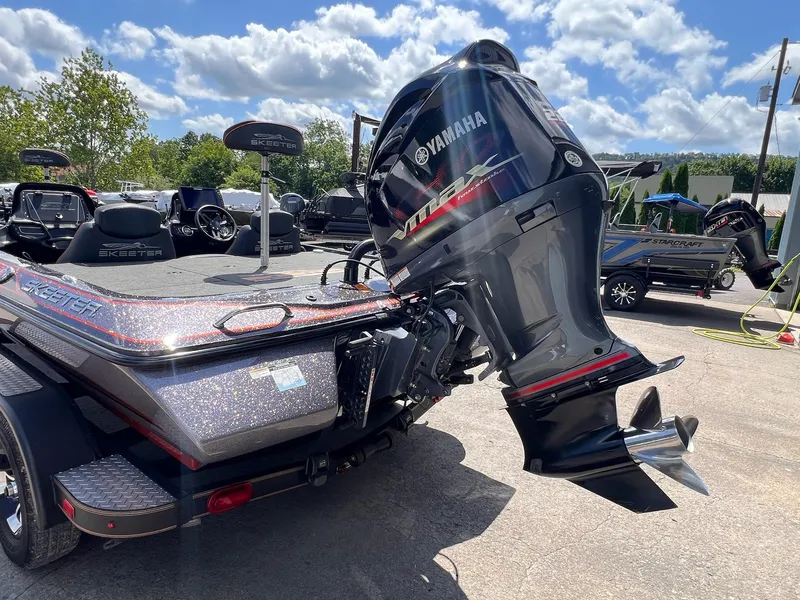 Slide: The Image of Skeeter 225 Zx 2019 - 25