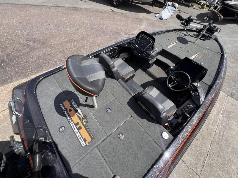 Slide: The Image of Skeeter 225 Zx 2019 - 31