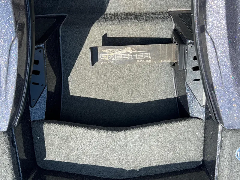 Slide: The Image of Skeeter 225 Zx 2019 - 4