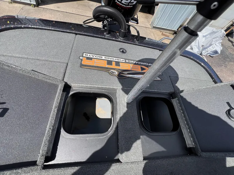 Slide: The Image of Skeeter 225 Zx 2019 - 6