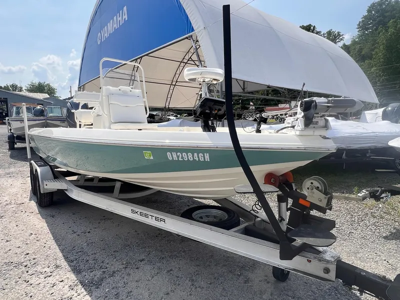 Slide: The Image of Skeeter SX210 2021 - 26