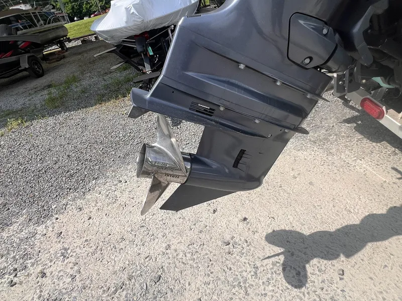 Slide: The Image of Skeeter SX210 2021 - 28