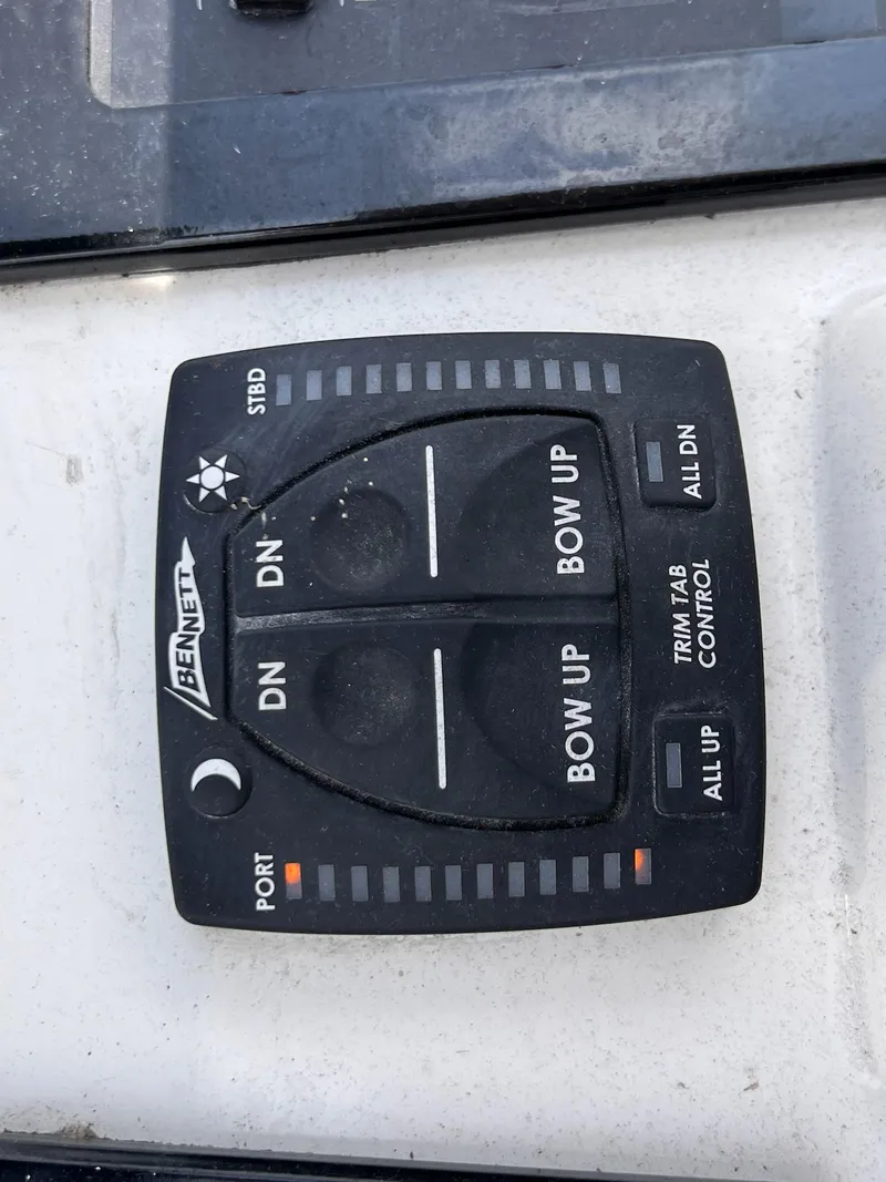 Slide: The Image of Skeeter SX210 2021 - 33