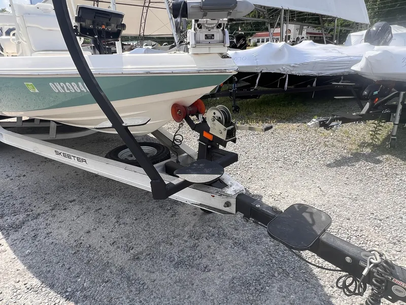 Slide: The Image of Skeeter SX210 2021 - 34