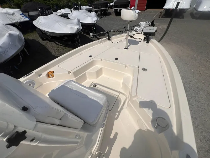 Slide: The Image of Skeeter SX210 2021 - 48