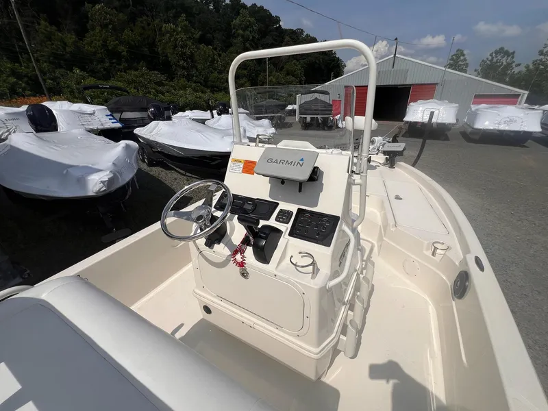 Slide: The Image of Skeeter SX210 2021 - 49