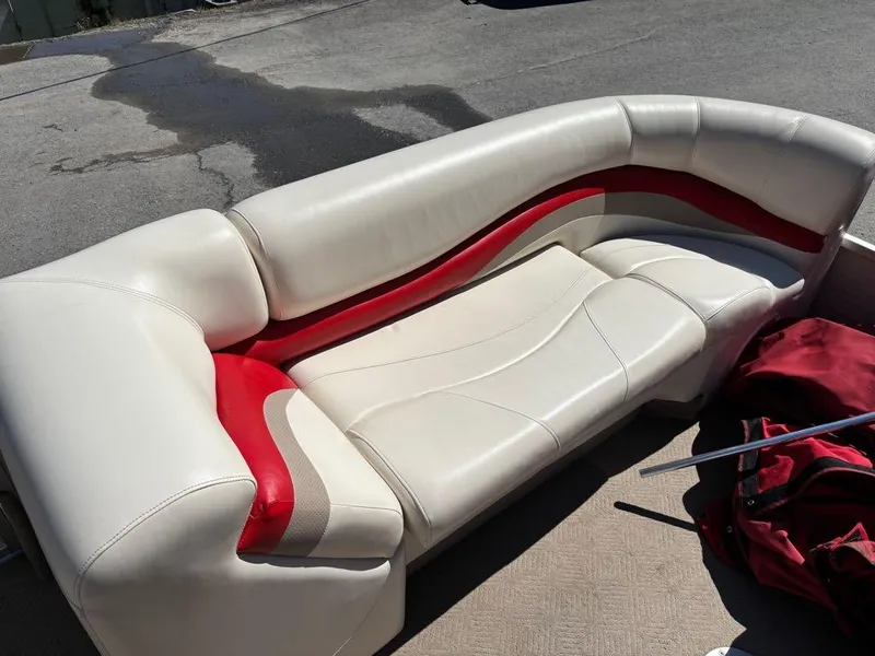 Slide: The Image of Sun Tracker 22 Party Barge 2005 - 4