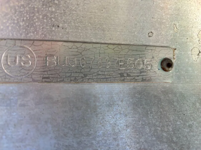 Slide: The Image of Sun Tracker 22 Party Barge 2005 - 7