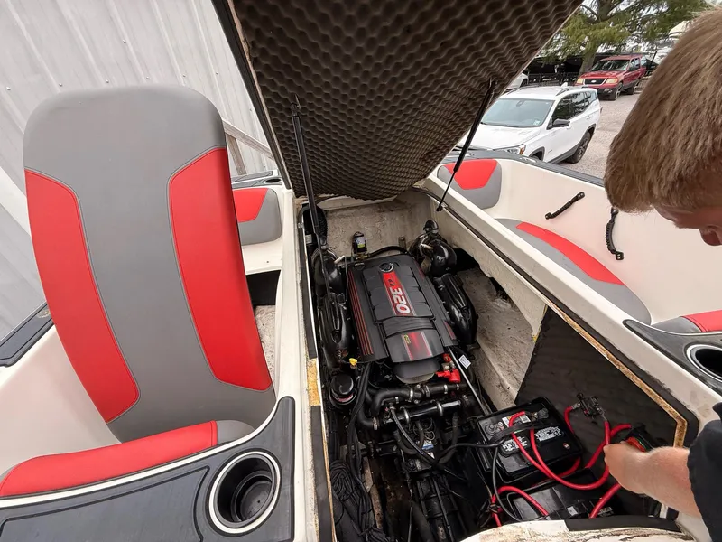 Slide: The Image of Heyday Wake Boats WTSurf 2018 - 17