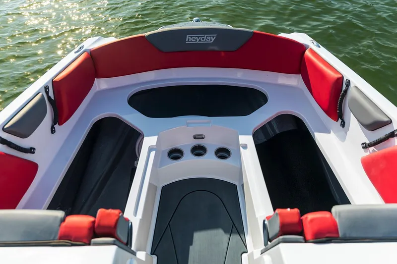 Slide: The Image of Heyday Wake Boats WTSurf 2018 - 29