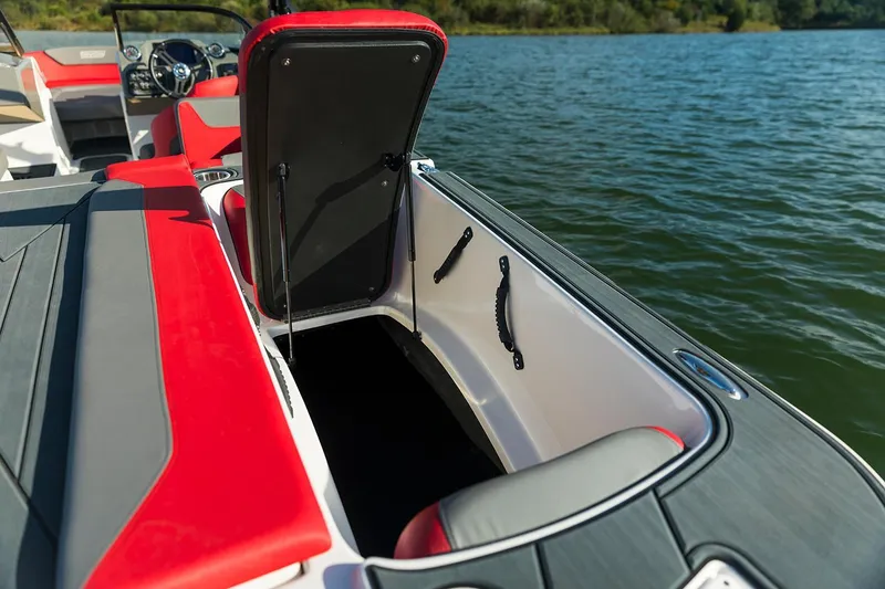 Slide: The Image of Heyday Wake Boats WTSurf 2018 - 33