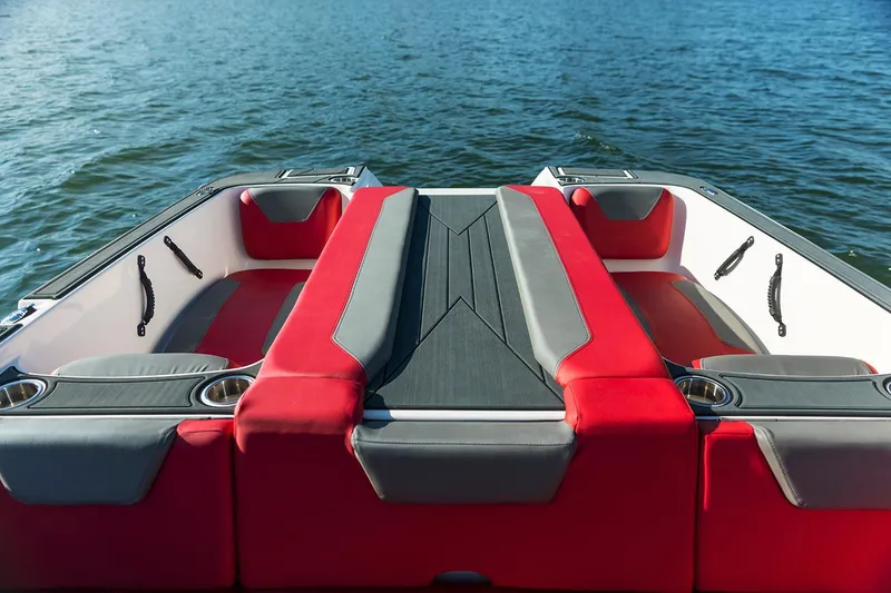 Slide: The Image of Heyday Wake Boats WTSurf 2018 - 34