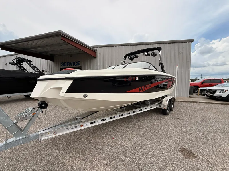 Slide: The Image of Heyday Wake Boats WTSurf 2018 - 4