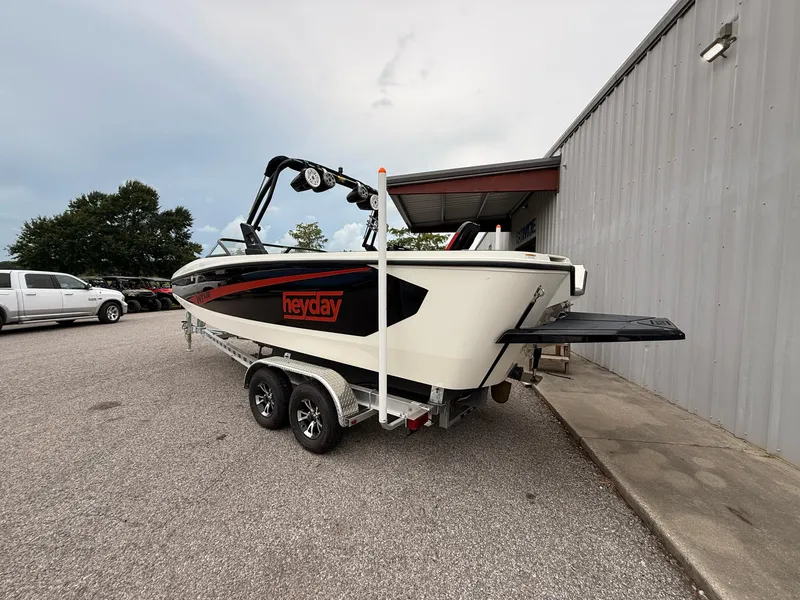 Slide: The Image of Heyday Wake Boats WTSurf 2018 - 7