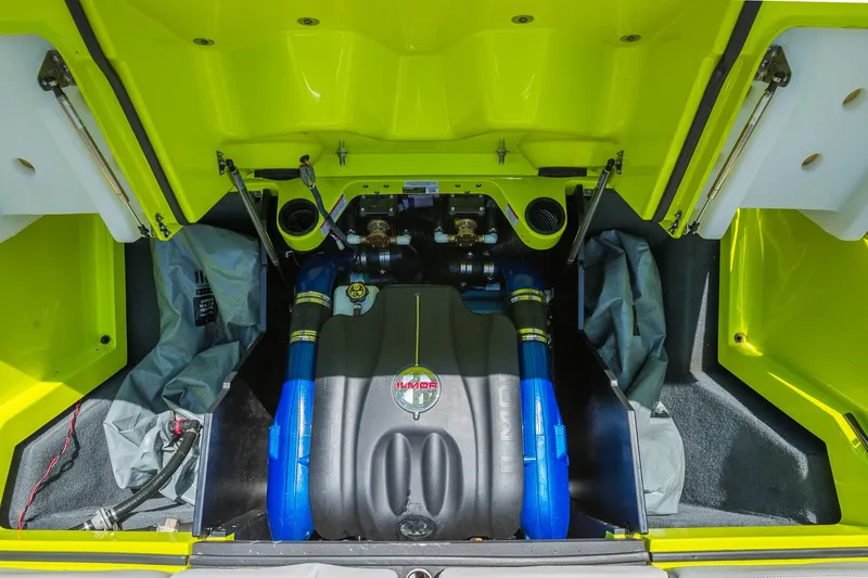 Slide: The Image of MasterCraft X23 2018 - 53