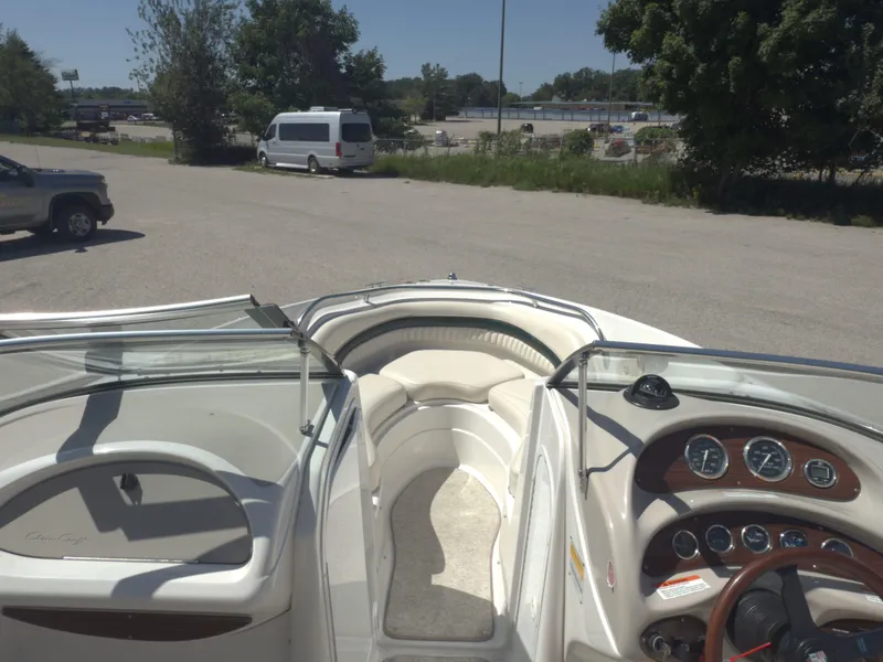 Slide: The Image of Chris-Craft Bowrider 210 1999 - 6