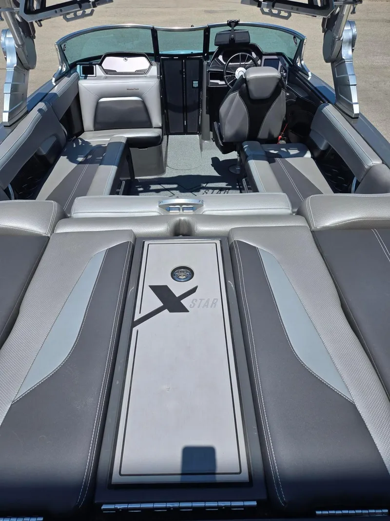 Slide: The Image of MasterCraft XStar 2018 - 5