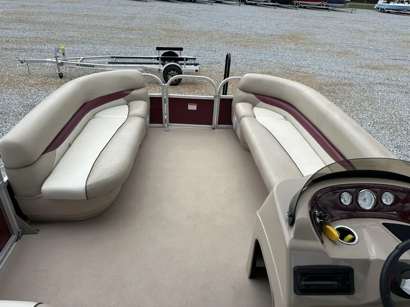 Slide: The Image of Sun Tracker Party Barge 20 DLX 20 DLX 2013 - 11