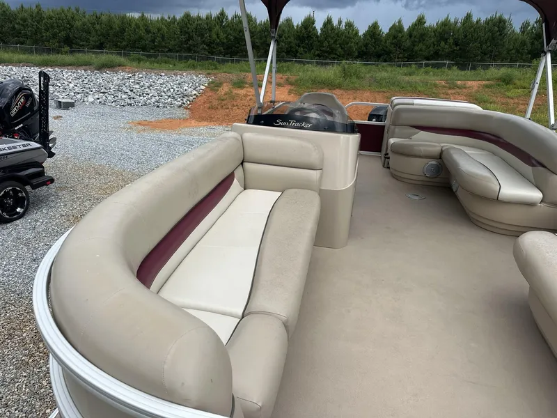 Slide: The Image of Sun Tracker Party Barge 20 DLX 20 DLX 2013 - 5