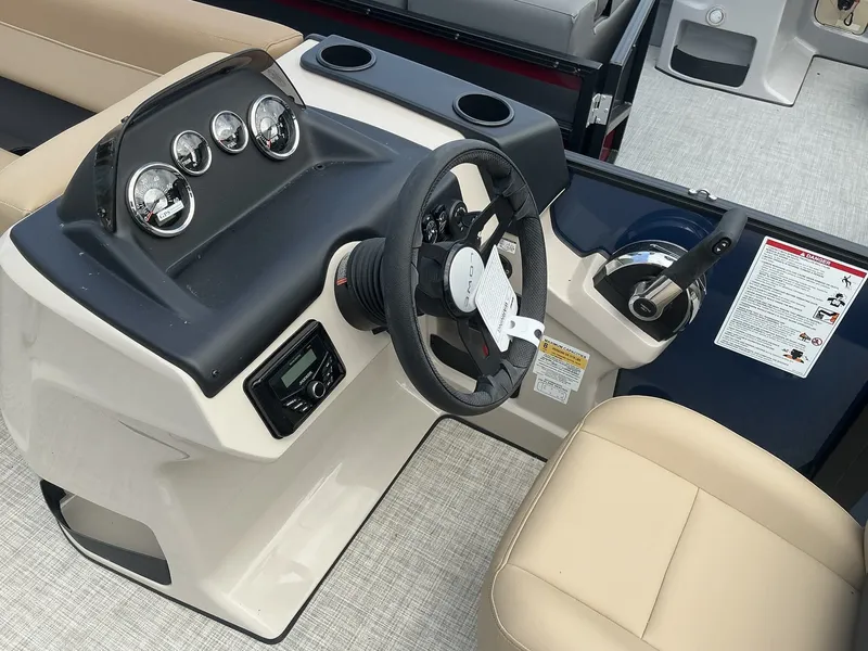 Slide: The Image of Lowe LS 170 2025 - 6