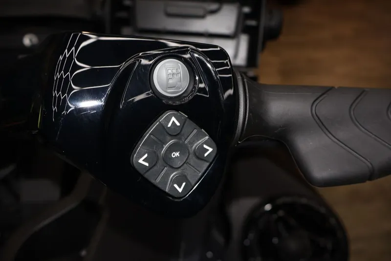 Slide: The Image of Sea-Doo Explorer Pro® 230 2025 - 17