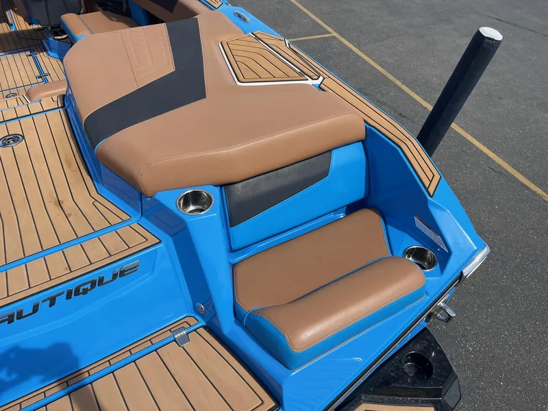 Slide: The Image of Nautique G23 2023 - 17