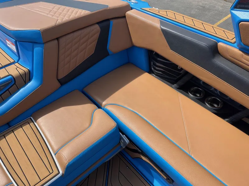 Slide: The Image of Nautique G23 2023 - 23