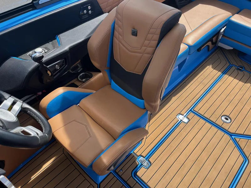 Slide: The Image of Nautique G23 2023 - 27