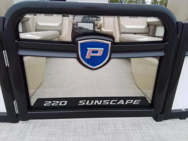 Slide: The Image of Premier 220 Sunscape RF 2025 - 14