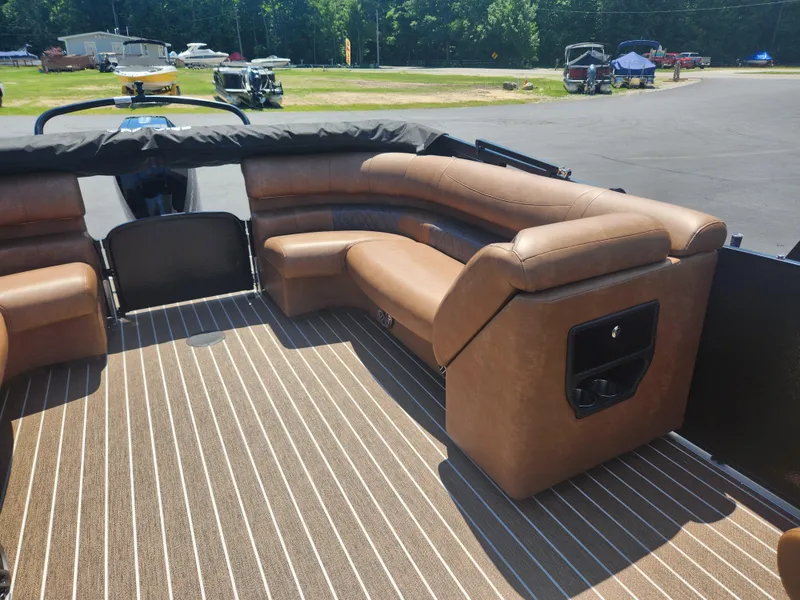 Slide: The Image of Premier 270IRF 2026 - 21