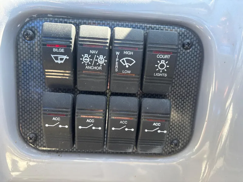 Slide: The Image of Reinell 220 LSE 2007 - 15