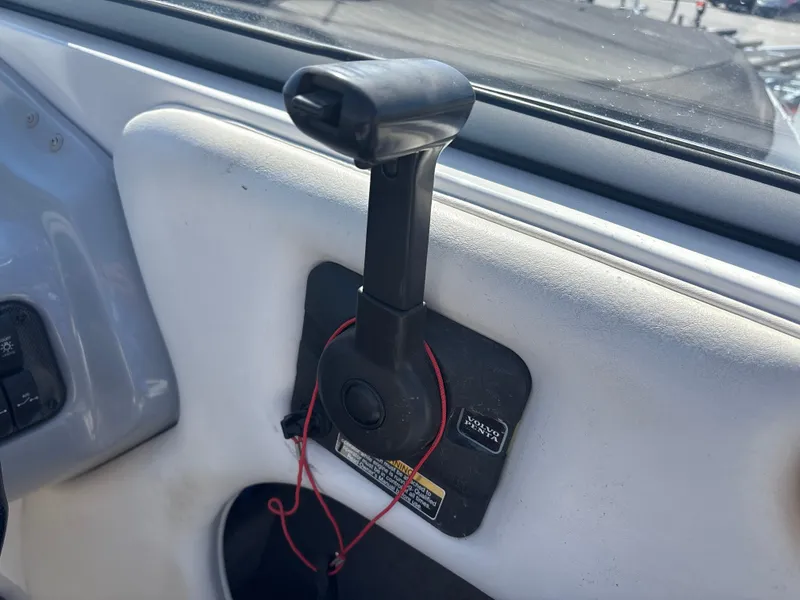 Slide: The Image of Reinell 220 LSE 2007 - 16