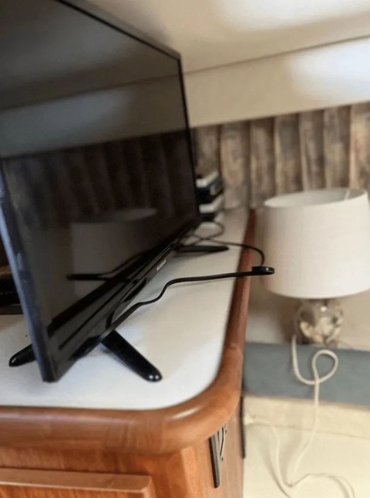 Slide: The Image of Carver 355 Aft Cabin Motor Yacht 1994 - 18